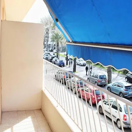 Apartamento For 8 People